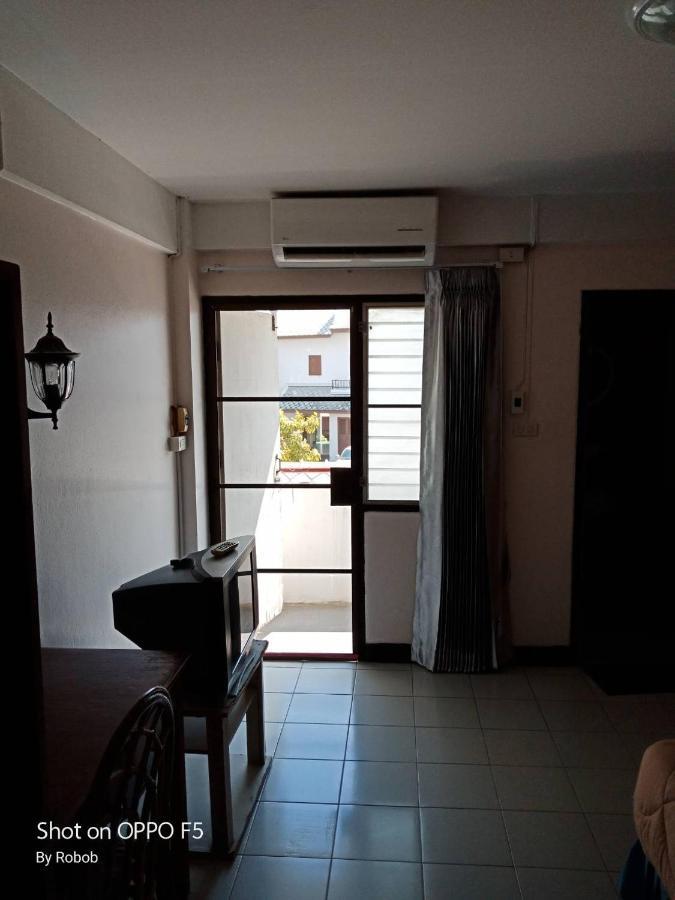 Hotel V.I.P. House Chiang Mai Zewnętrze zdjęcie