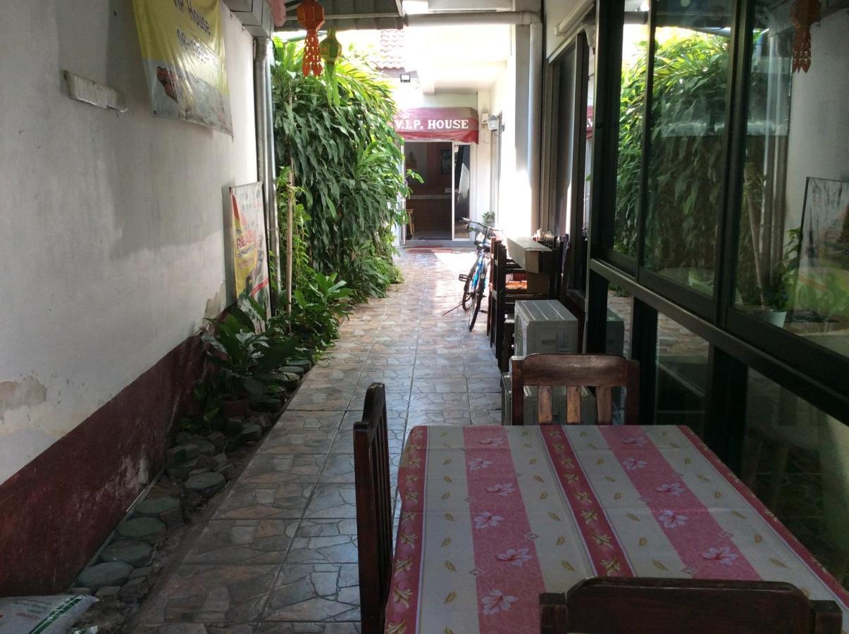 Hotel V.I.P. House Chiang Mai Zewnętrze zdjęcie